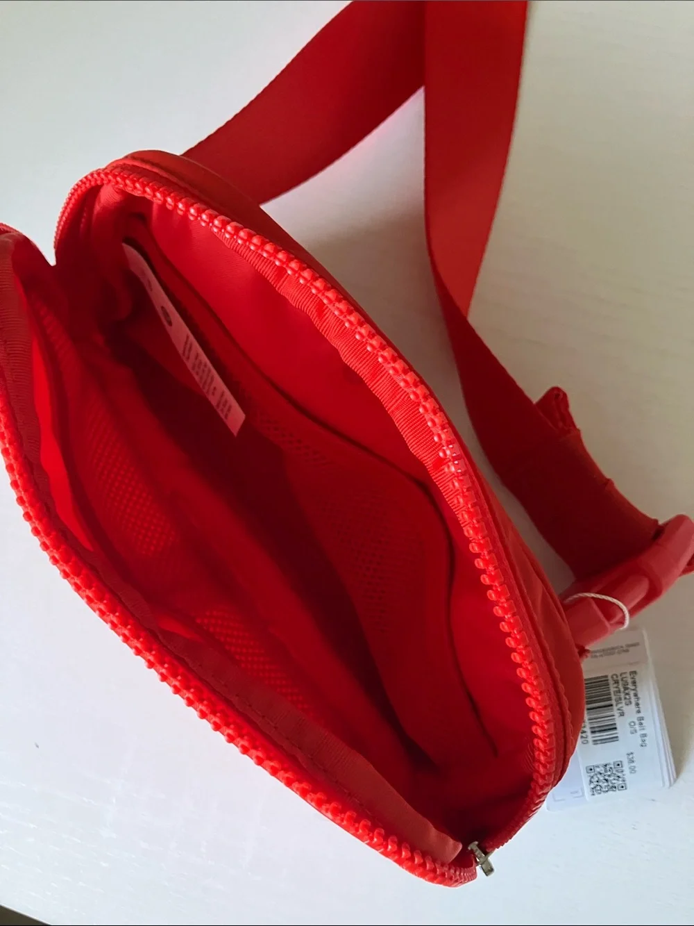 Lululemon Everywhere Belt Bag (NWT)
